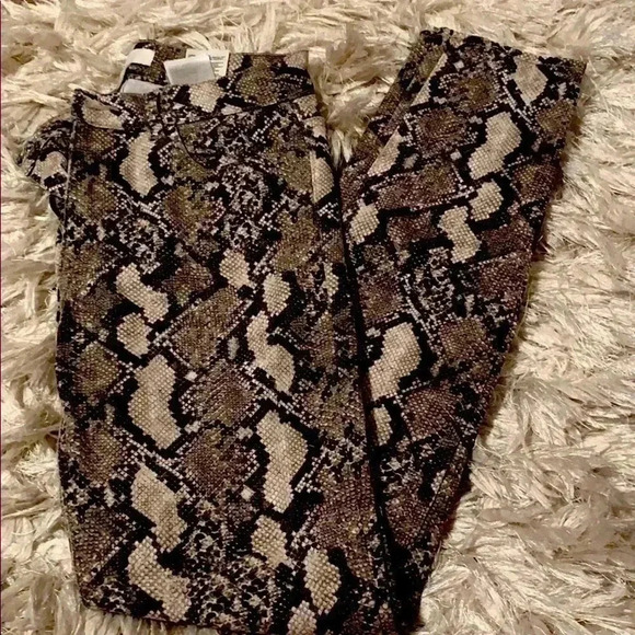 H&m snake print jeans NWOT - Picture 1 of 5